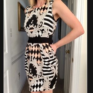 Joy Joy Pattern Print Pleated Pocket Dress